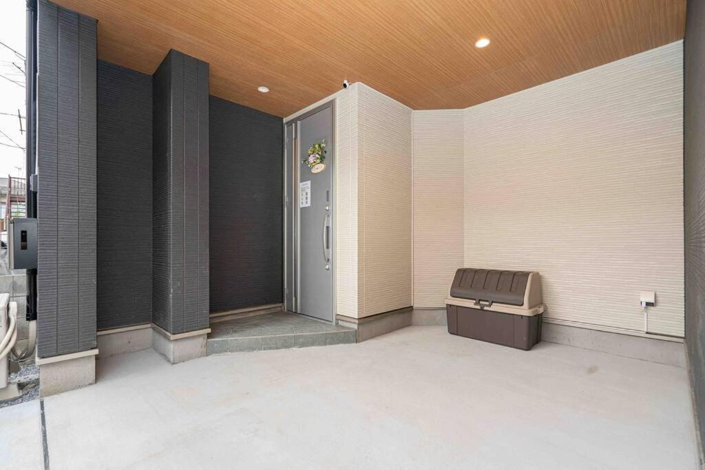 墨田区独栋三层别墅.晴空塔.浅草寺商圈.直达机场、涩谷。有室内小型停车位、无线网